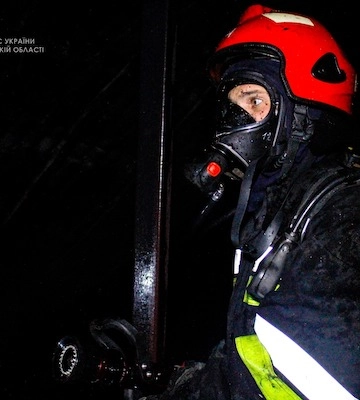 Врятували сусіди: пожежа у Львівському районі