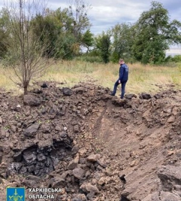Росіяни вдарили ракетами по Куп&#039;янську на Харківщині, пошкоджено адмінбудівлю
