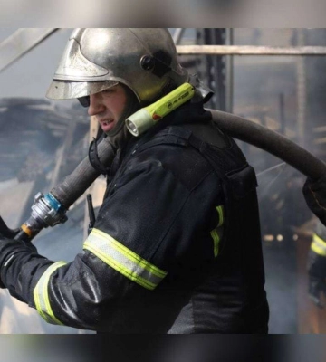 «Найскладніше – витягувати людей з-під завалів»: рятувальник з Дніпра розповів про роботу ДСНС під час війни