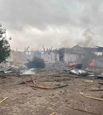 На Миколаївщині ворожі ракети Х-22 влучили в приватні будинки, є поранені