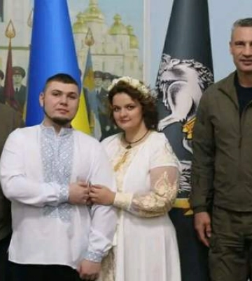 Залужний розписав, а Кличко – у свідках: молодята отримали неймовірний розпис