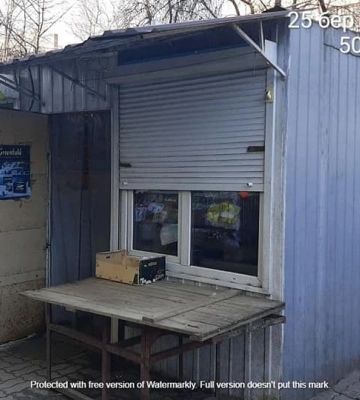 У Луцьку жінку, яка незаконно продавала алкоголь на ринку «Лучеськ», оштрафували на 7 тисяч