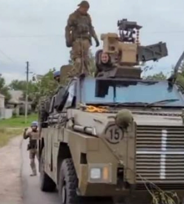 На австралійських Bushmaster дійшли до річки Оскіл: Резніков показав кадри з Харківщини