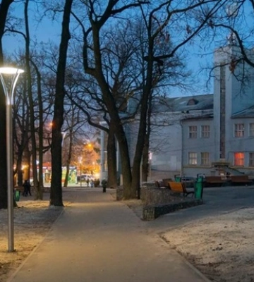 Росіяни вдарили по Новобаварському району Харкова