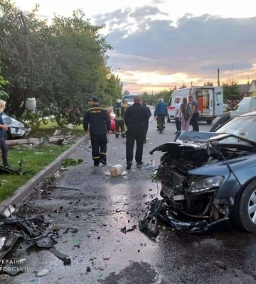 У Нікополі сталася серйозна ДТП з легковиками: є загиблий та постраждалі