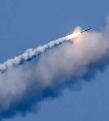 В мережі з&amp;#039;явилося відео збиття російських ракет, що йшли на Дніпро. 