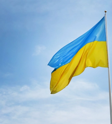 Над ще одним селом у Луганській області підняли прапор: голова ОВА показав фото