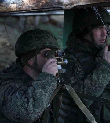 Окупанти запасаються цивільним одягом та готуються до втечі на Херсонщині, - Братчук