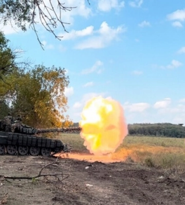 ВСУ на юге уничтожили 40 россиян, четыре танка и склад боеприпасов