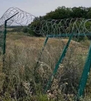 Защитники вышли к &quot;стене Яценюка&quot; на границе: позор на 2,5 млрд грн