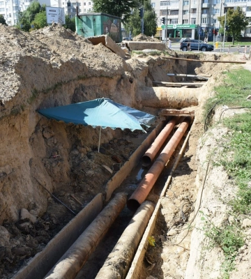 Ліквідація аварійних витоків та заміна труб: як у Луцьку в серпні готувалися до опалювального сезону