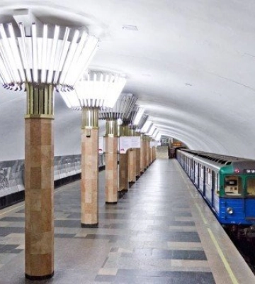 У Харкові знову зупинилося метро і зникло світло