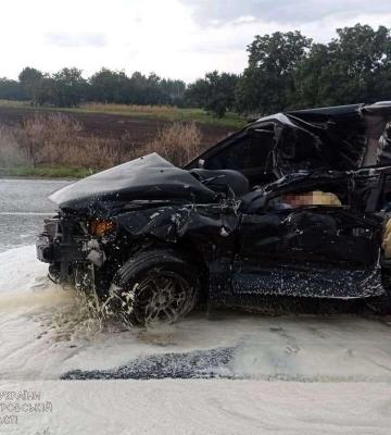 У Кам&amp;#039;янському районі легковик влетів в автовишку