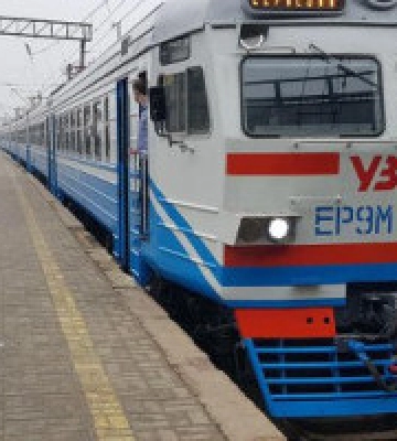 “Укрзалізниця” запускає додаткові рейси столичної кільцевої електрички