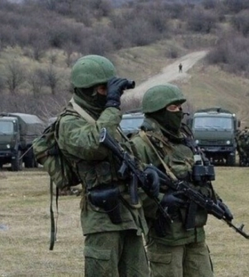 У Мелітополі колаборанти вирубують дерева біля будинків через партизан