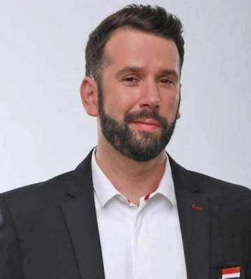 Гроші не пахнуть: український ведучий Вадим Абрамов веде розважальну програму на росТБ