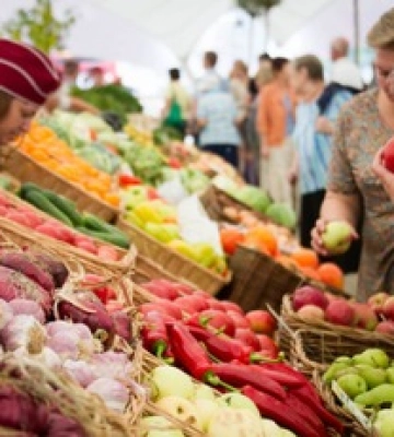 В Киеве стартовали продуктовые ярмарки: куда можно сходить за покупками