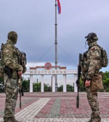 После получения российского паспорта в оккупированном Мелитополе мужчин будут &quot;мобилизовать&quot; в армию РФ. ВИДЕО