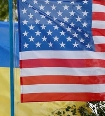 FT: США обговорюють із союзниками передачу Україні винищувачів і засобів ППО