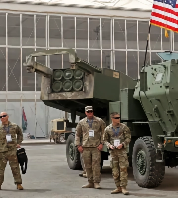 США готують черговий пакет військової допомоги для України на суму $600 000 000: чекаємо ще більше боєприпасів для HIMARS і М270
