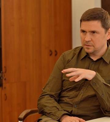 «Ефект доміно». Звільнення Луганська чи Донецька обвалить російський фронт і призведе до політичної дестабілізації у РФ — Подоляк