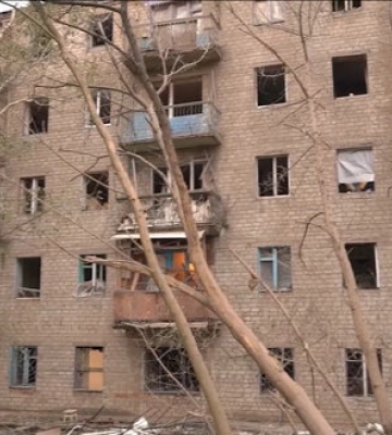 Последствия удара рашистов по жилому кварталу Константиновки: &quot;Меня взрывной волной аж вынесло&quot;. ВИДЕО