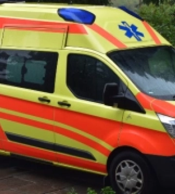 Дубно отримало із Польщі автомобіль швидкої допомоги