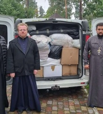 На Волыни верующие УПЦ передали гуманитарную помощь в Бучу