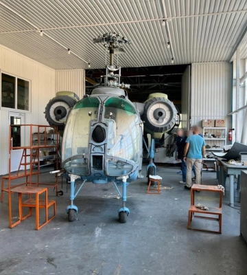 В Україні арештували російські й білоруські авіазапчастини та вертоліт: їх хочуть передати ЗСУ (ФОТО)