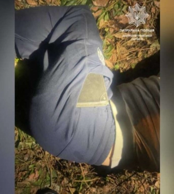У Дніпрі грабіжник вихопив із рук чоловіка телефон і втік