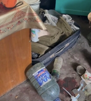 Порножурнали й сміття. «Слуга» Безугла показала звільнений від рашистів будинок