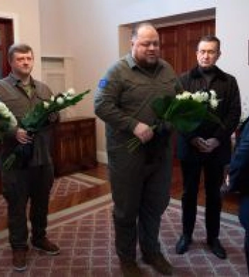 Керівники Верховної Ради України зробили запис у Книзі скорботи з приводу смерті Її Величності Королеви Єлизавети II