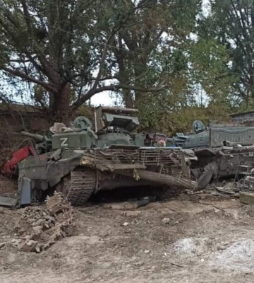 Окупанти, тікаючи з Харківщини на Луганщину з награбованим майном, викрали 300 автомобілів - Генштаб ЗСУ