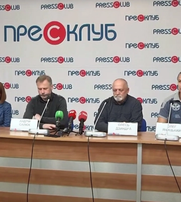 Волонтер як помічник vs волонтер як шахрай. У Львові проведуть публічну дискусію