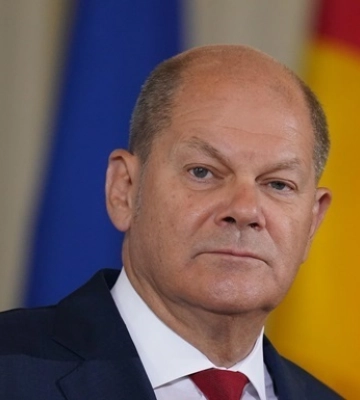 Шольц поговорив із Путіним про ситуацію в Україні