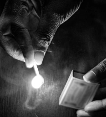 Опіки спини і рук: чоловік заснув біля пічки