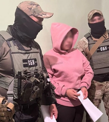 Под видом волонтера собирала данные о ВСУ: в Запорожье задержали российскую агентку