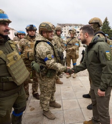 Зеленский приехал в деоккупированный Изюм