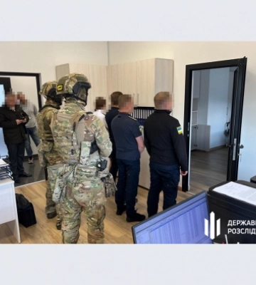 Обшуки у колишнього керівника Львівської митниці і його заступників