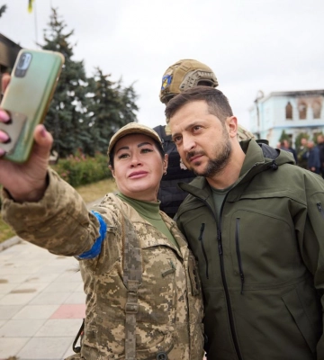 Зеленський з робочою поїздкою приїхав у звільнений Ізюм 