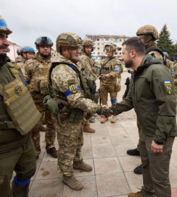 Зеленський відвідав звільнений від росіян Ізюм
