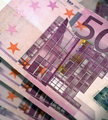 Украина получит от ЕС 5 млрд евро помощи: когда ожидать выплат и на что они пойдут