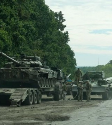 «Москву зачистили, йдемо на Пітер». Залужний показав трофеї ЗСУ зі звільненої Харківської області — відео