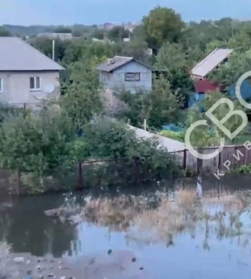 Загроза підтоплення будинків. Вода в річці Інгулець після удару піднялась на 2,5 м (відео)