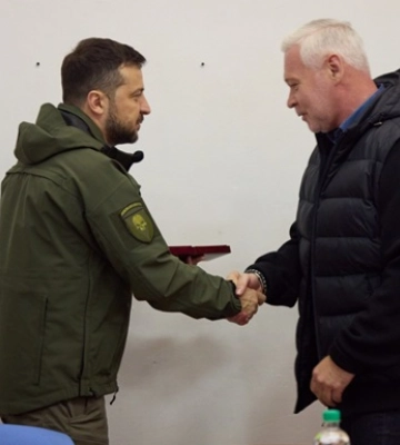 Зеленський вручив нагороди Терехову та Синєгубову