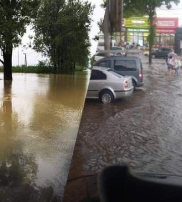 Рівень води піднявся: через російський теракт у Кривому Розі евакуюють мешканців понад 20 вулиць