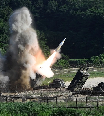 Пакет военной помощи от США: в Сенате призвали Байдена предоставить Киеву ракеты ATACMS