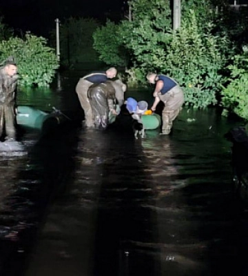 Кривой Рог. Ночью подрывали дамбу, уровень воды в Ингульце падает – Вилкул