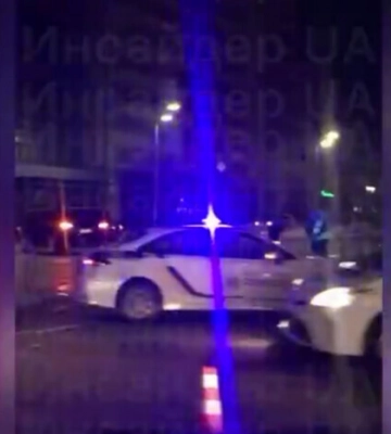 В сети появилось видео ДТП с участием автомобиля Зеленского