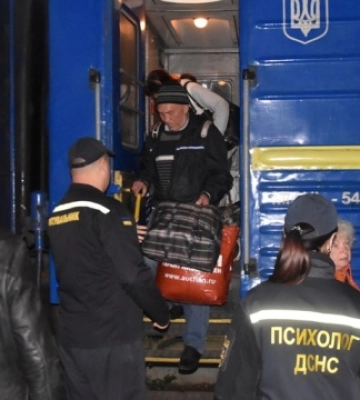 На Кіровоградщину прибув черговий евакуаційний потяг з Донеччини